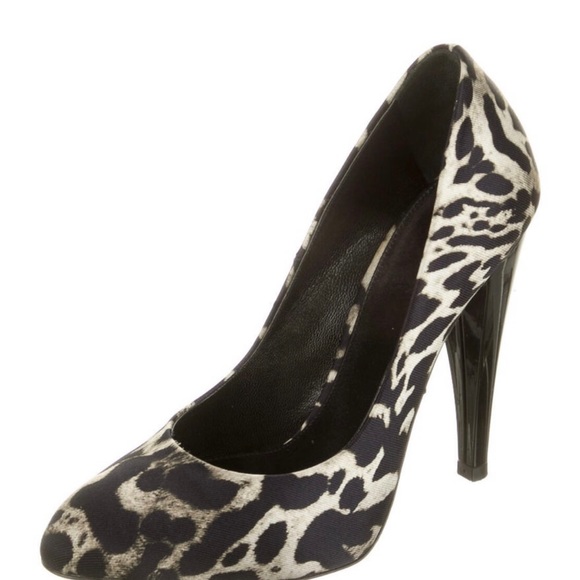 Giambattista Valli Printed Pumps - Picture 3 of 7